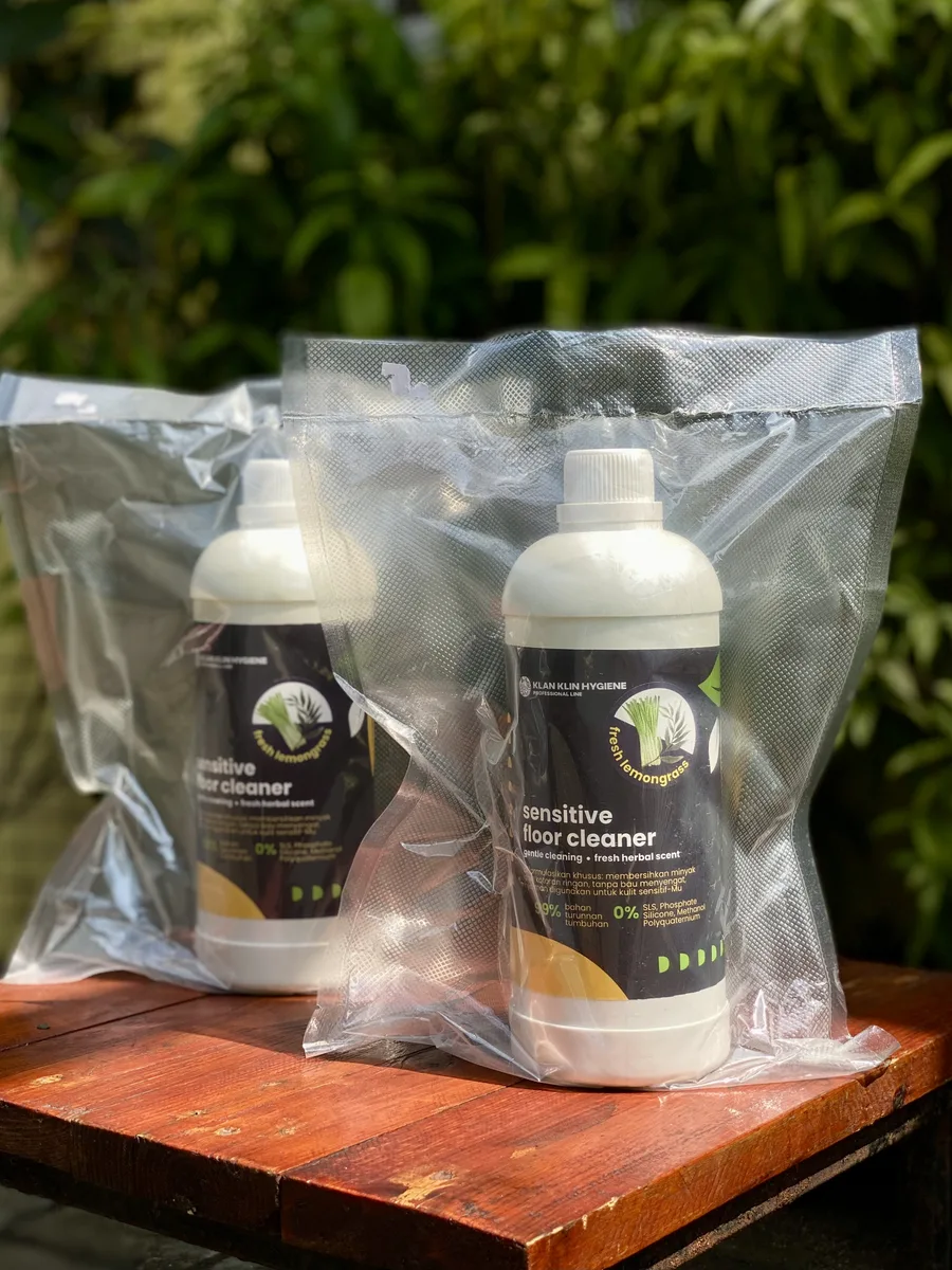 Kemasan Sensitive Floor Cleaner